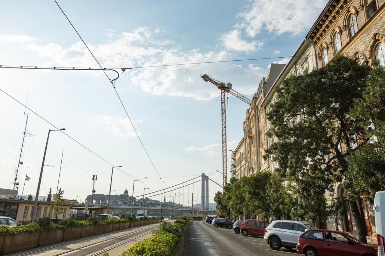 Apartamento Danube Riverside Designer In Center